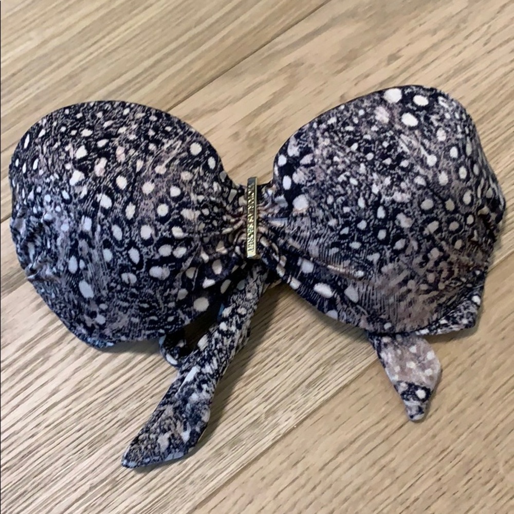 VICTORIA’S SECRET BIKINI TOP